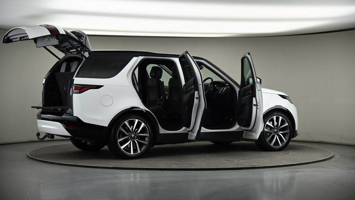More views of Land Rover Discovery