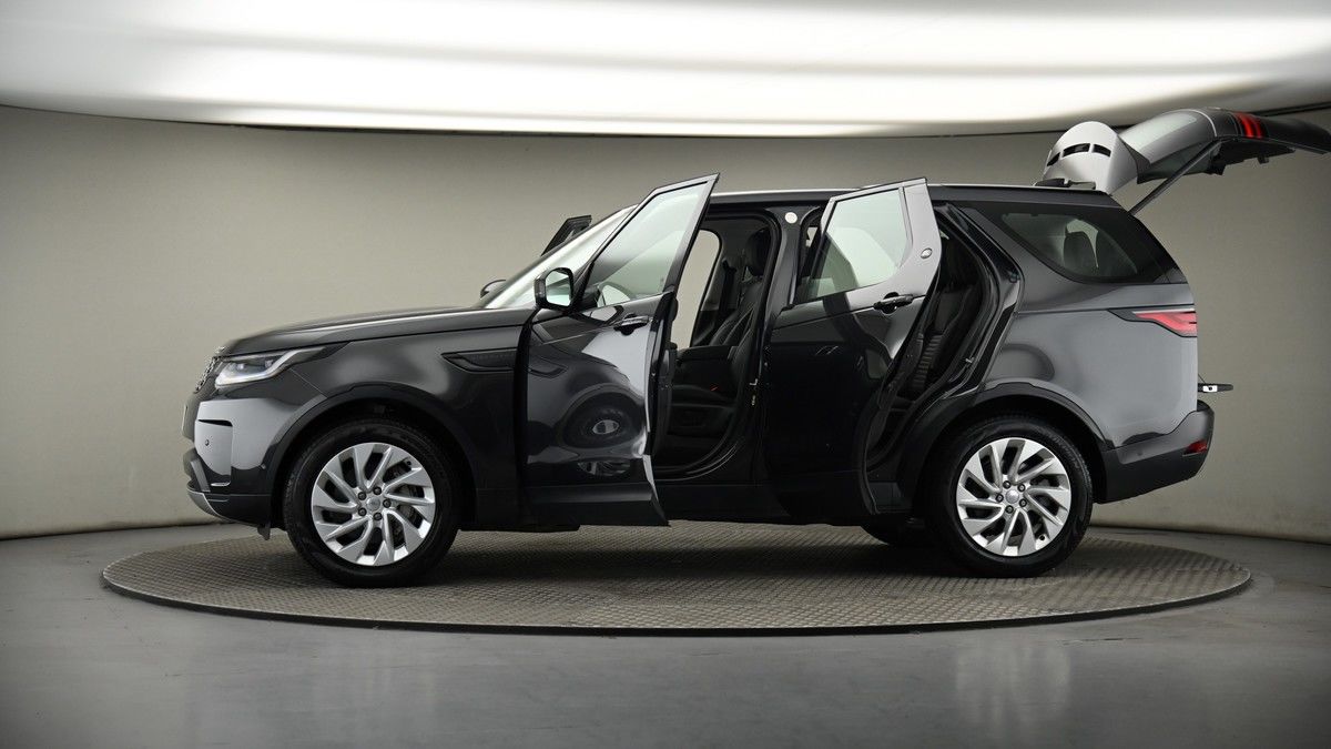 More views of Land Rover Discovery