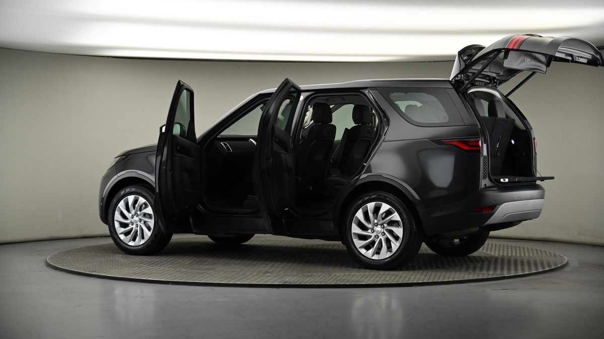 More views of Land Rover Discovery