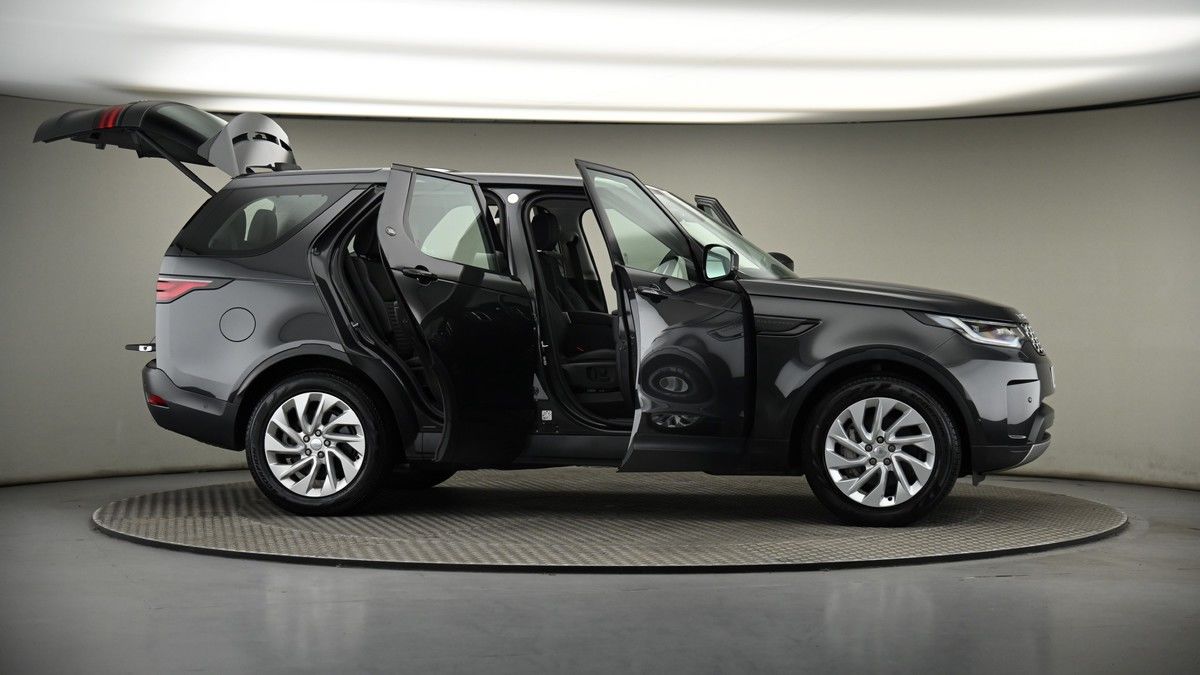 More views of Land Rover Discovery