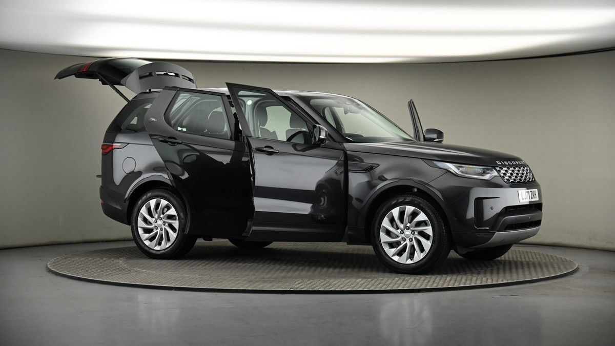 More views of Land Rover Discovery