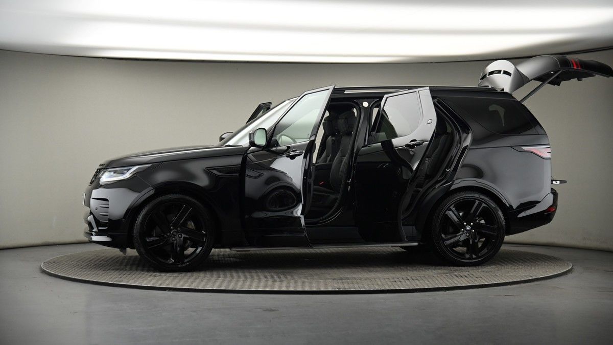 More views of Land Rover Discovery