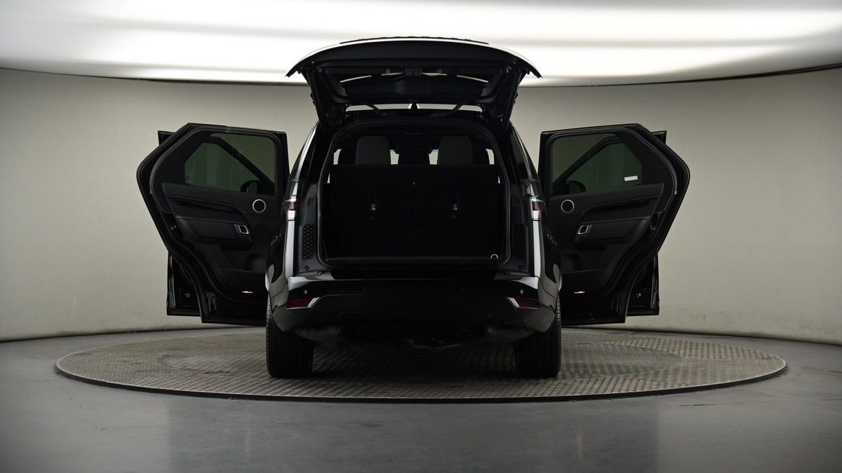 More views of Land Rover Discovery