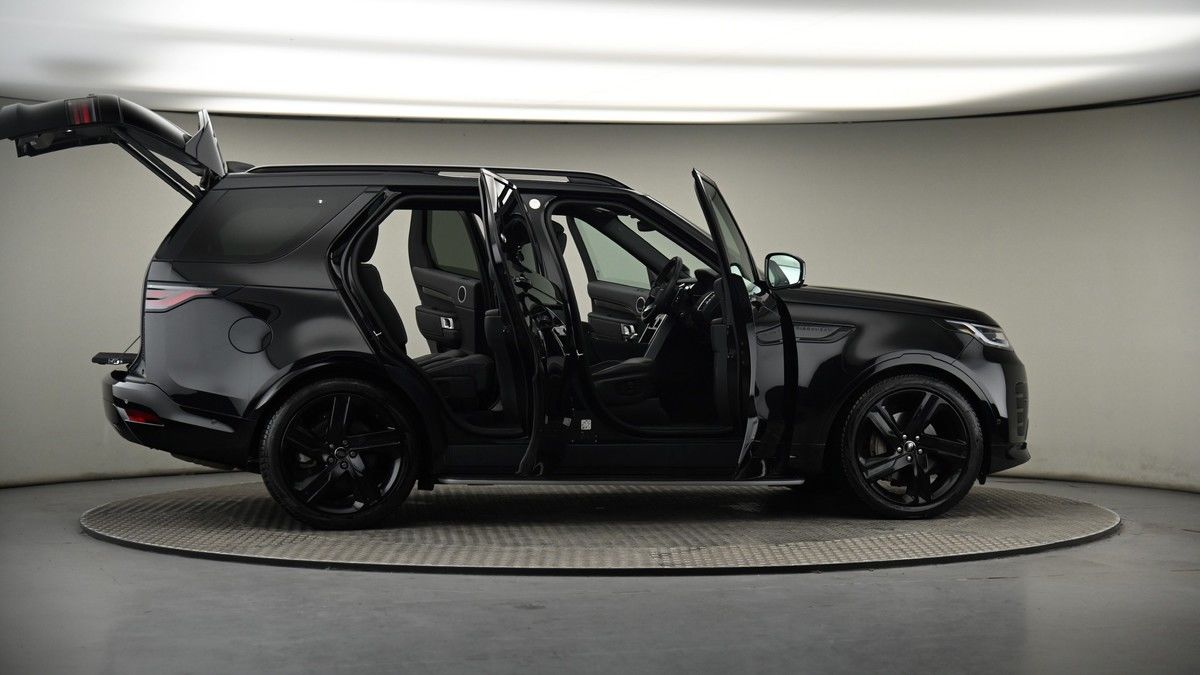 More views of Land Rover Discovery