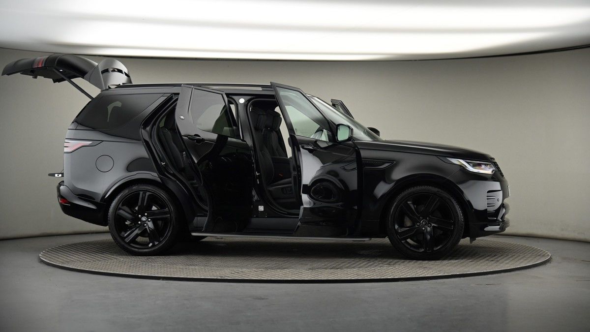 More views of Land Rover Discovery