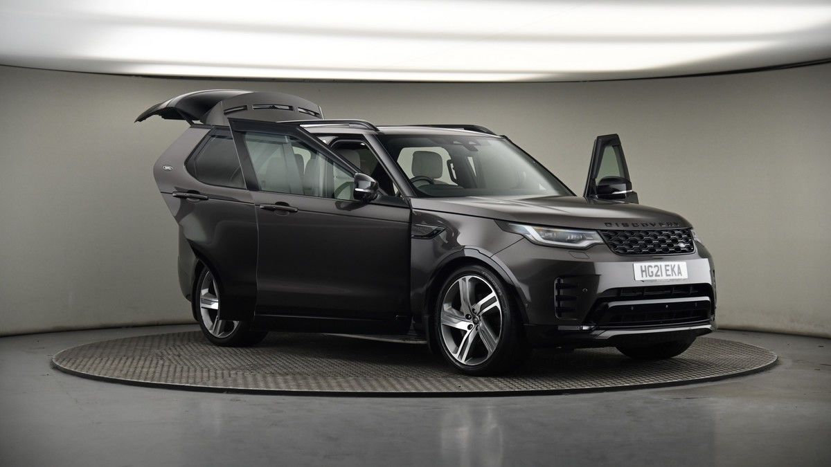 More views of Land Rover Discovery