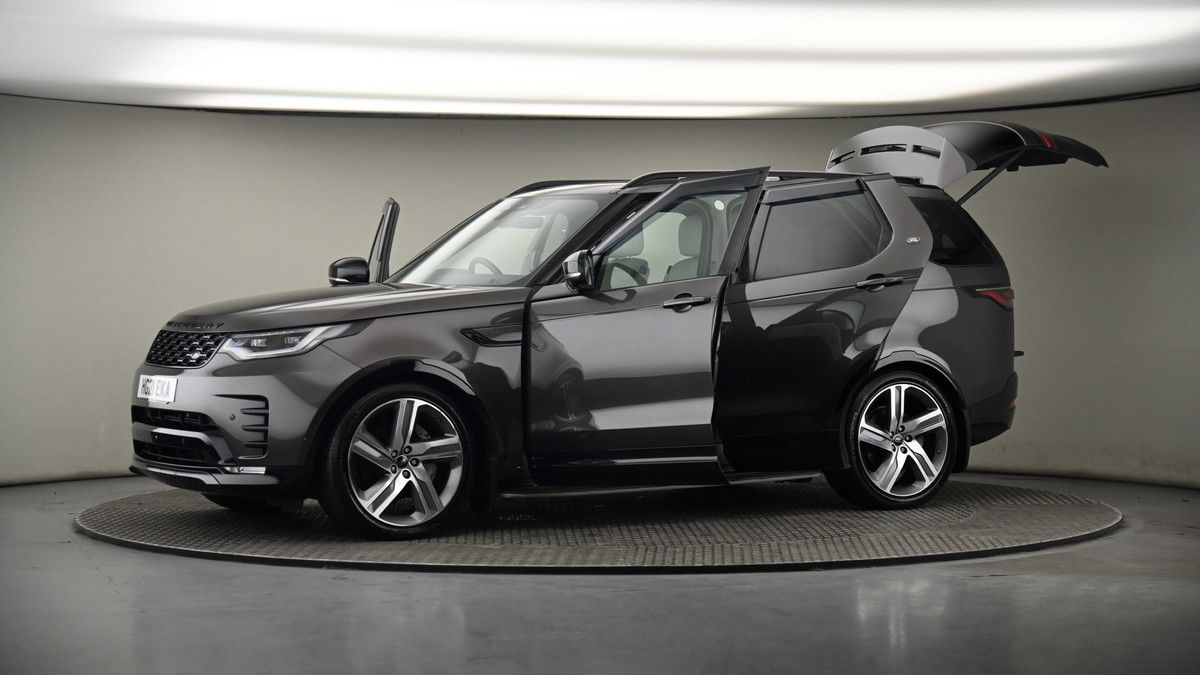 More views of Land Rover Discovery
