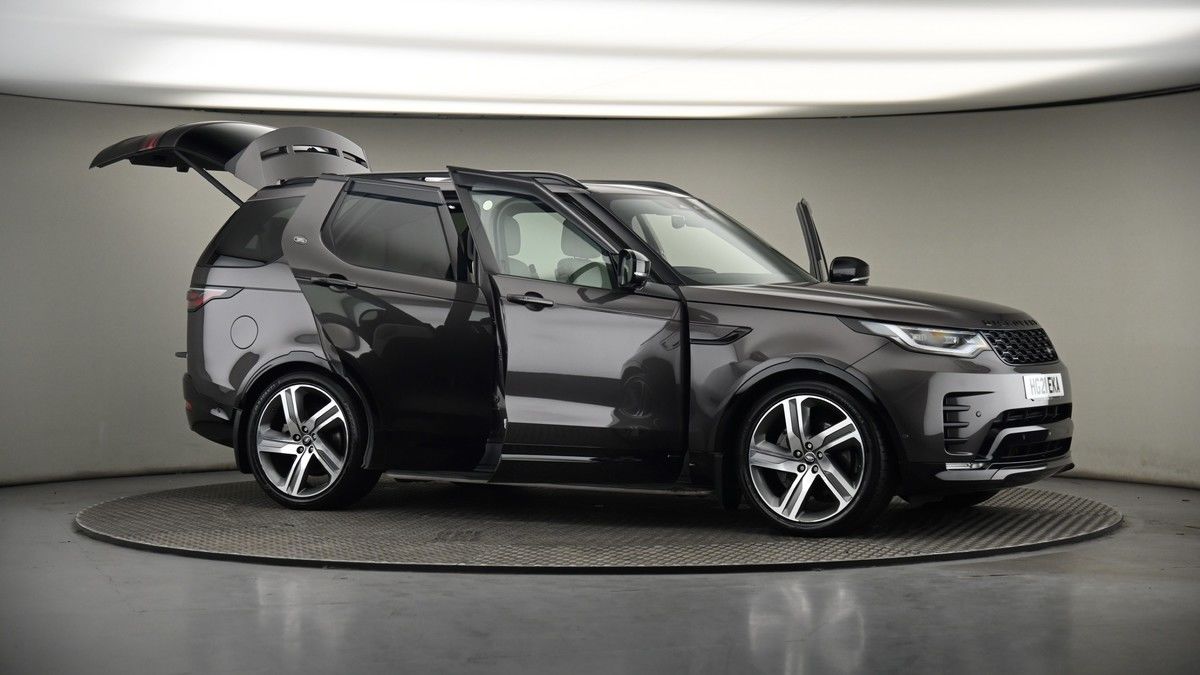 More views of Land Rover Discovery