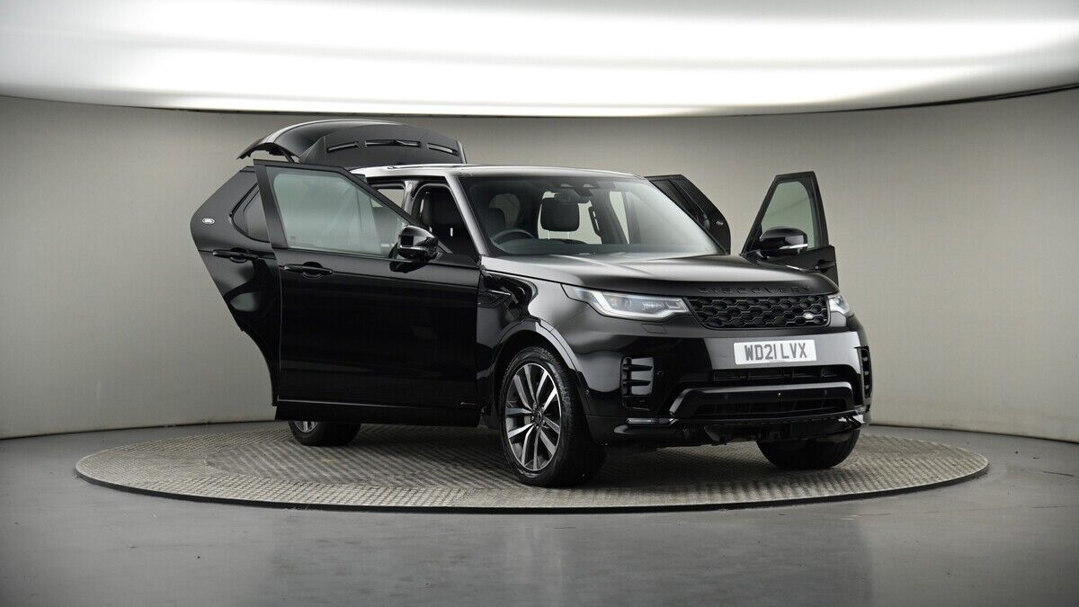 More views of Land Rover Discovery