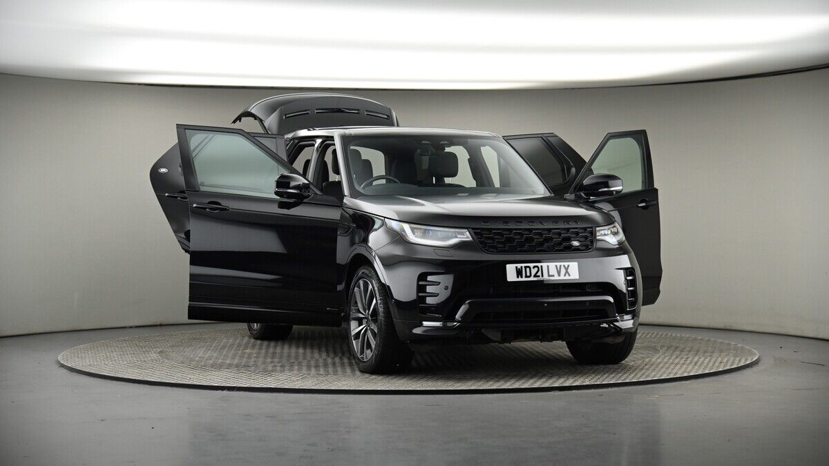 More views of Land Rover Discovery