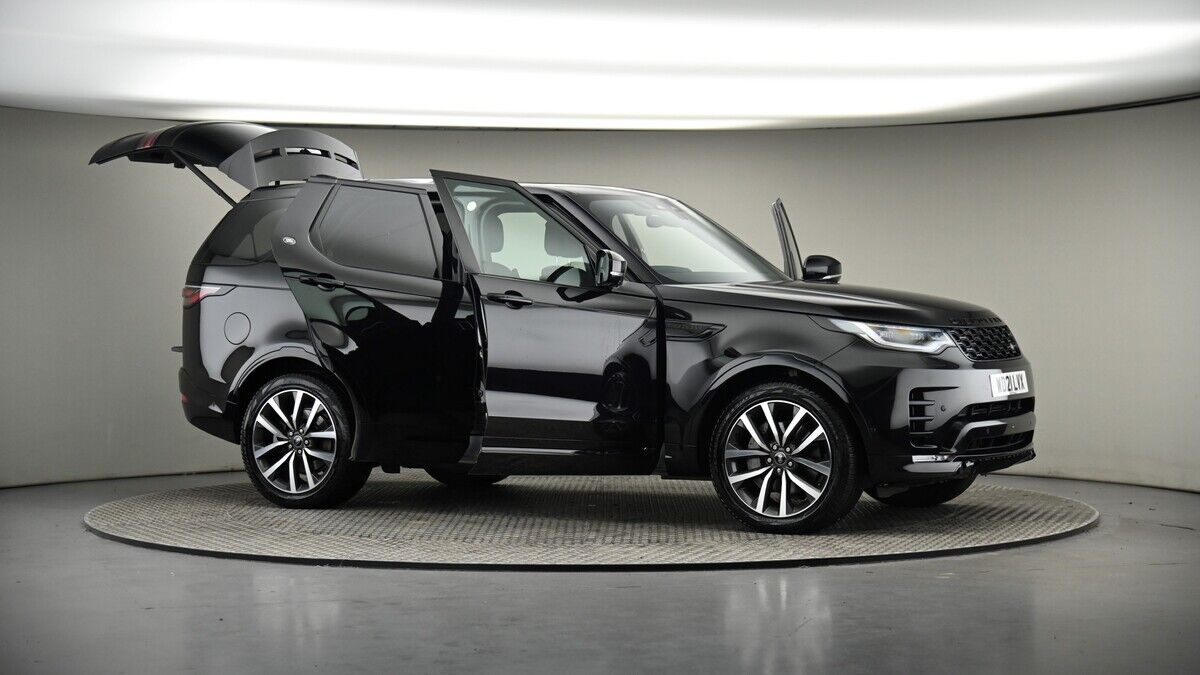 More views of Land Rover Discovery