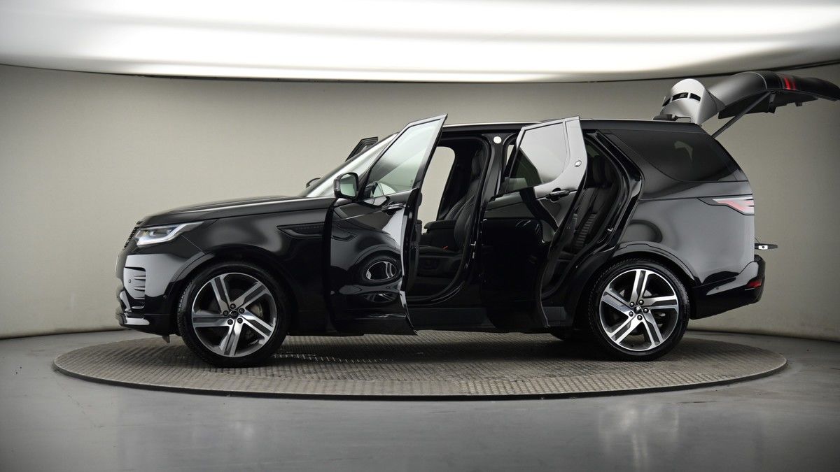More views of Land Rover Discovery