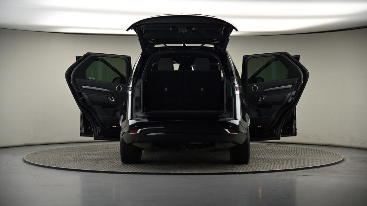 More views of Land Rover Discovery
