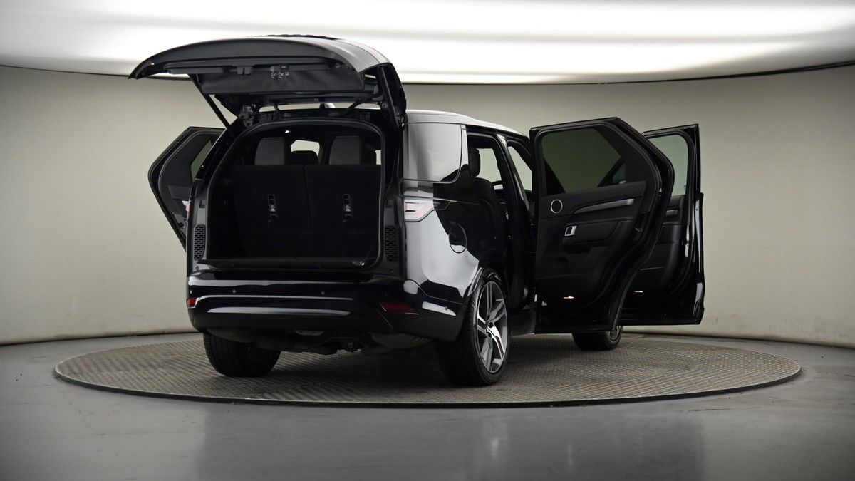 More views of Land Rover Discovery