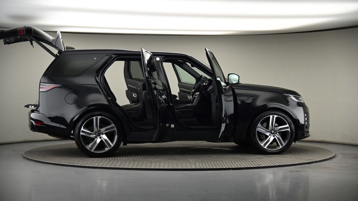More views of Land Rover Discovery