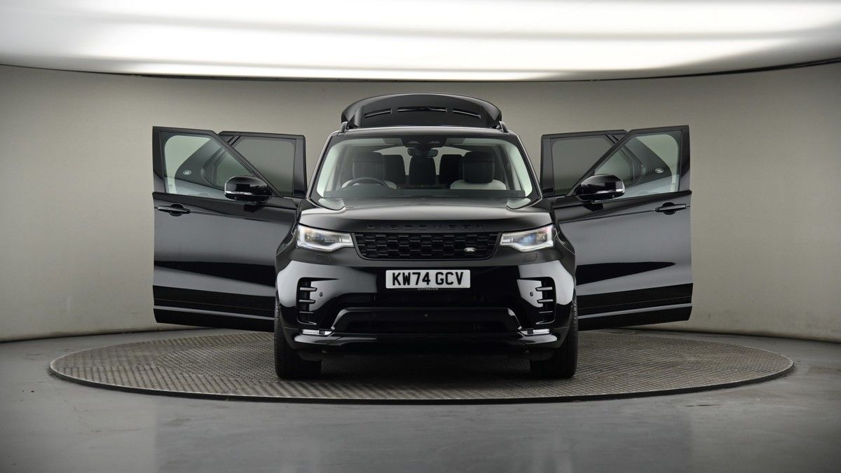 More views of Land Rover Discovery