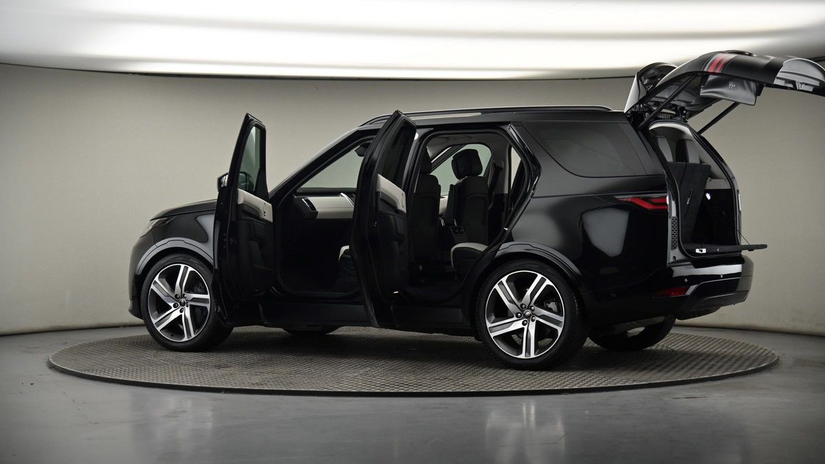 More views of Land Rover Discovery