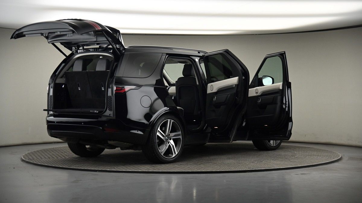 More views of Land Rover Discovery