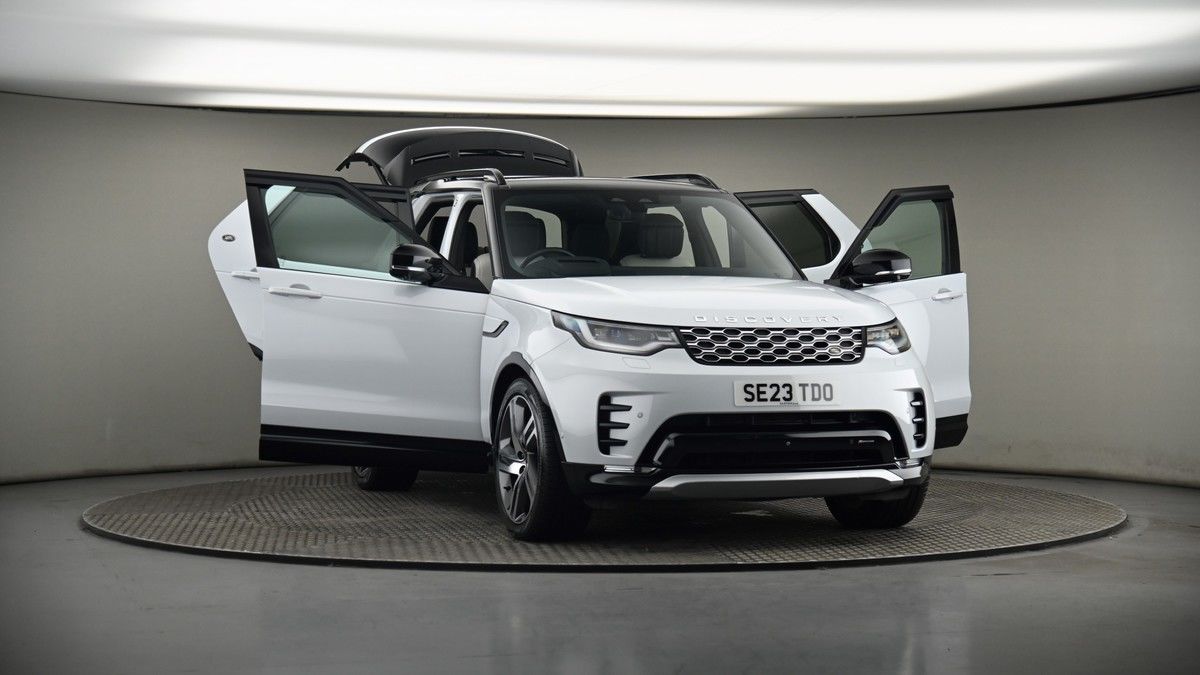 More views of Land Rover Discovery