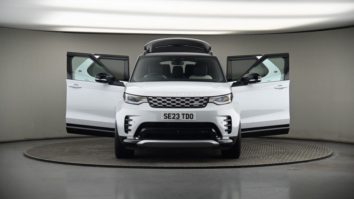 More views of Land Rover Discovery