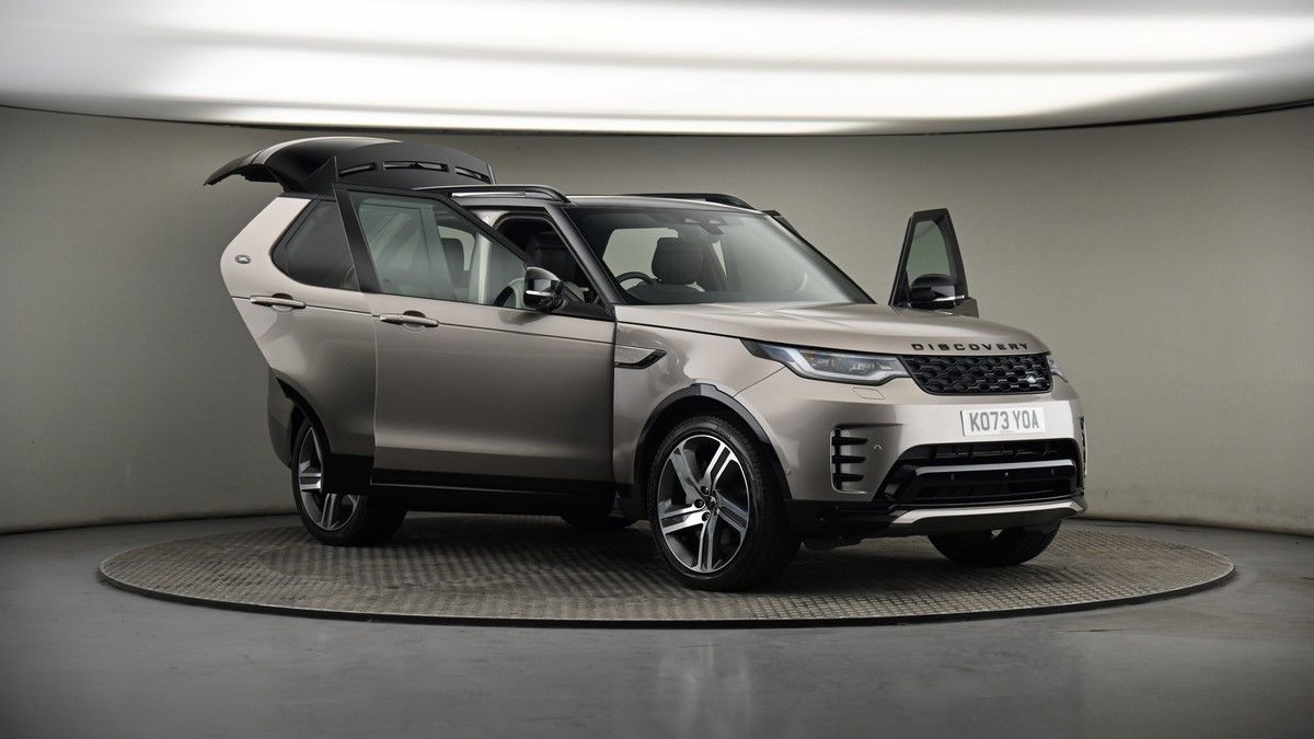 More views of Land Rover Discovery