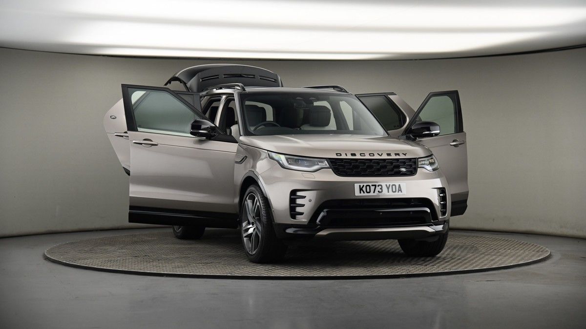 More views of Land Rover Discovery