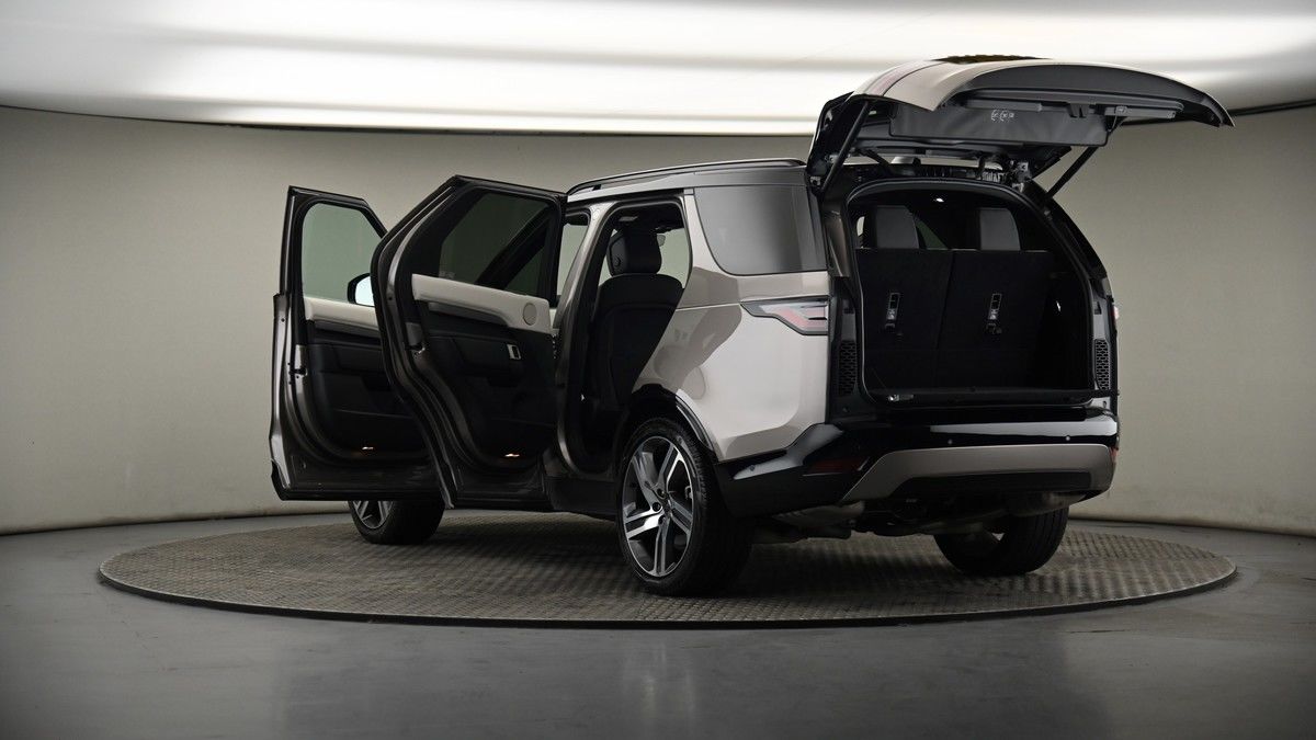Land Rover Discovery Image 8