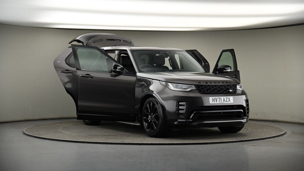 More views of Land Rover Discovery