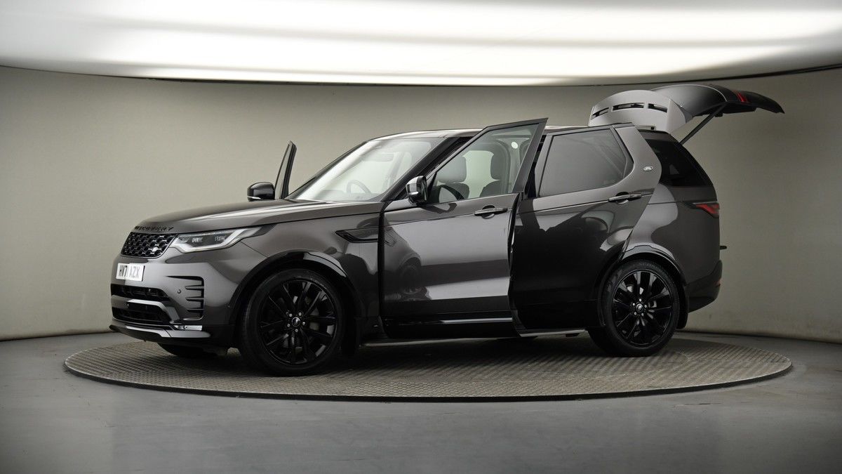 More views of Land Rover Discovery