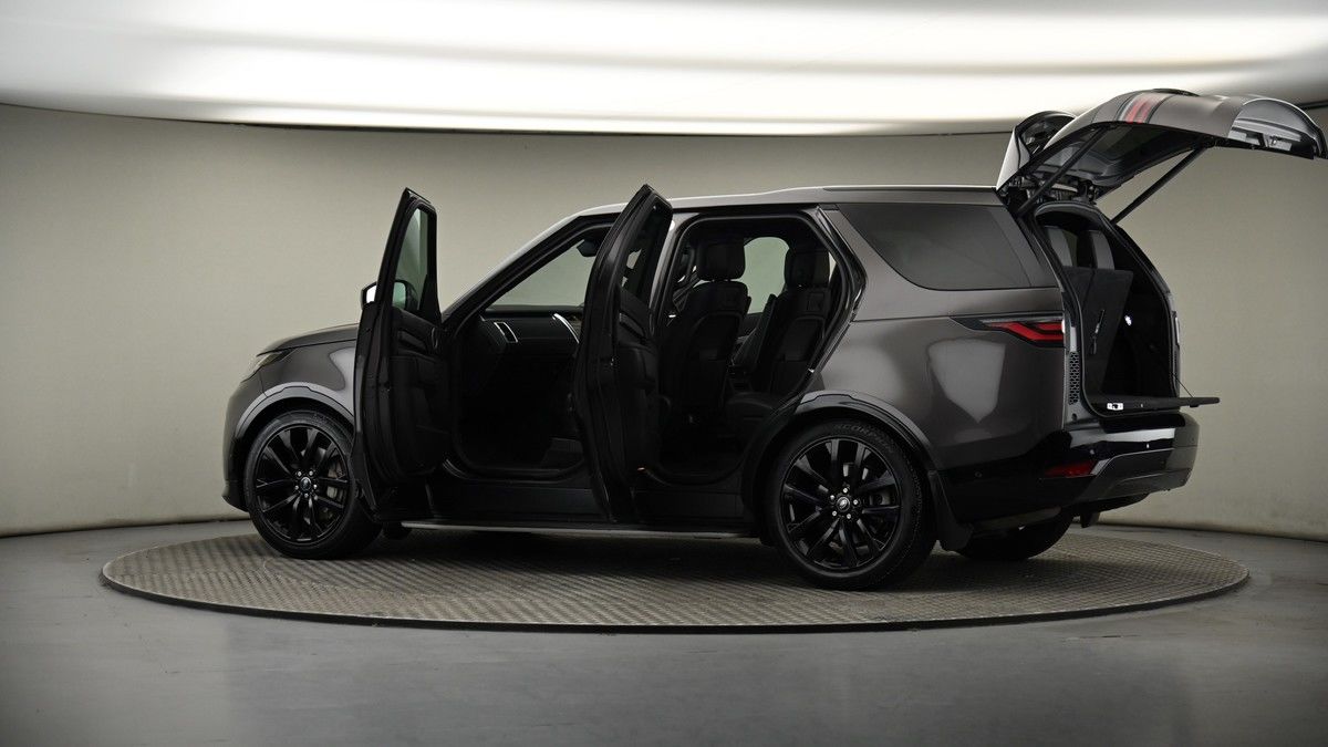 More views of Land Rover Discovery