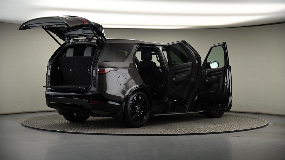 More views of Land Rover Discovery