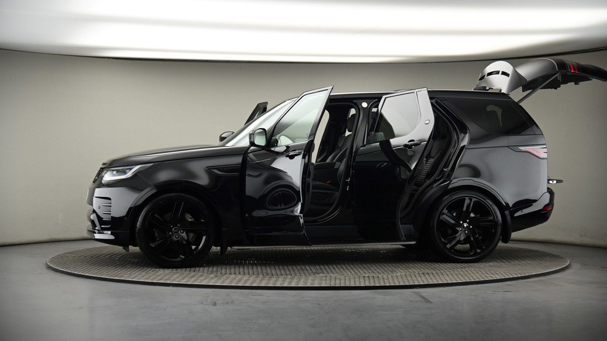 More views of Land Rover Discovery