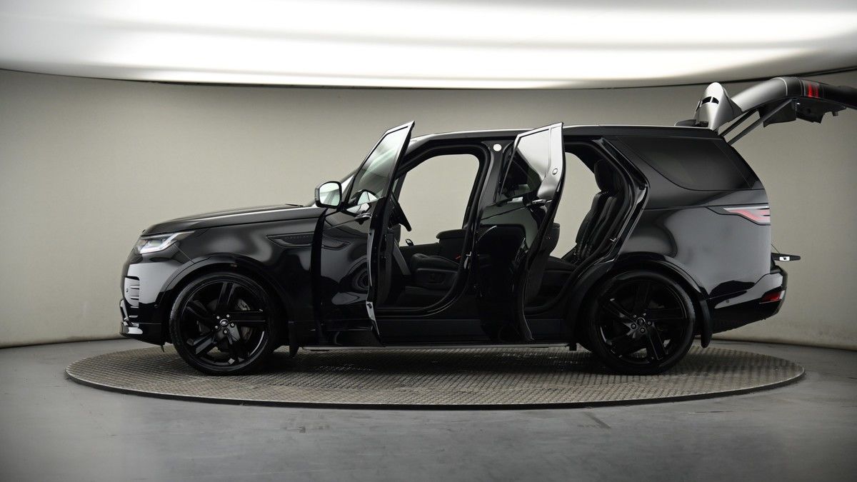More views of Land Rover Discovery