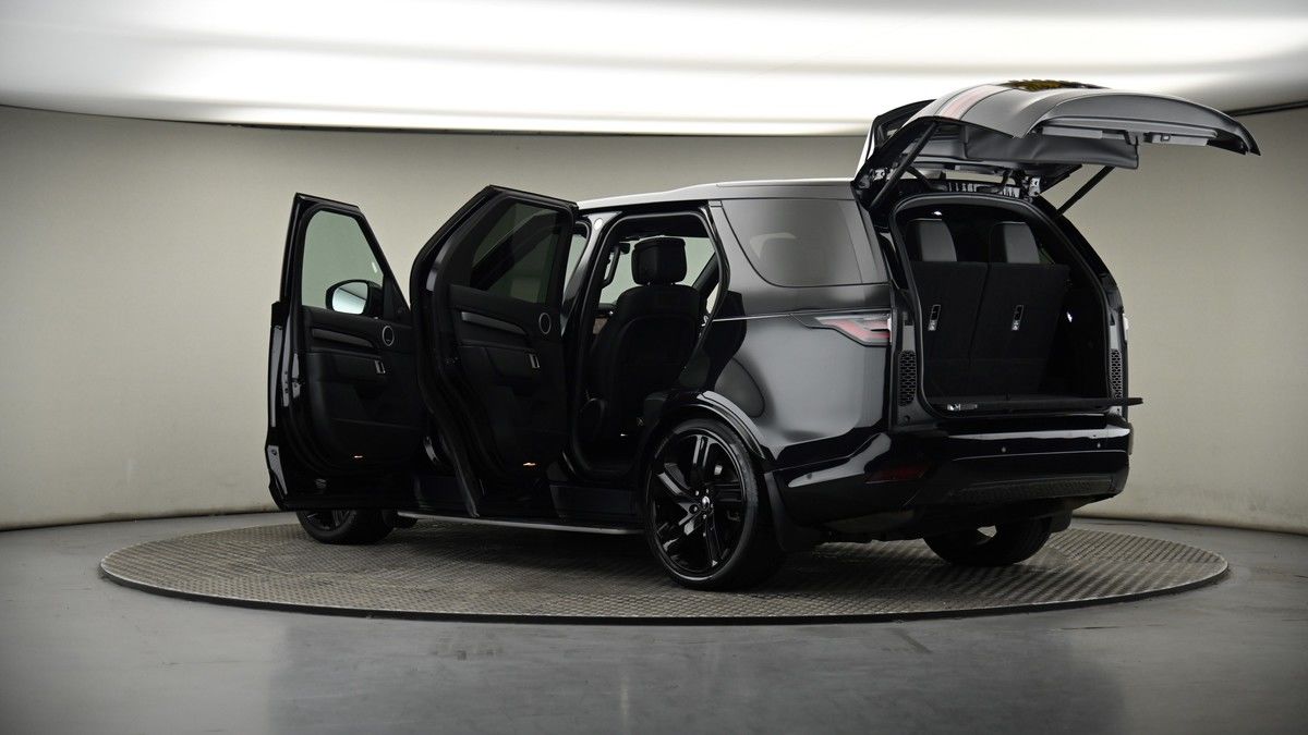 More views of Land Rover Discovery