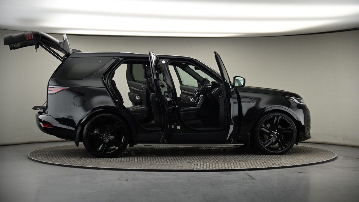 More views of Land Rover Discovery