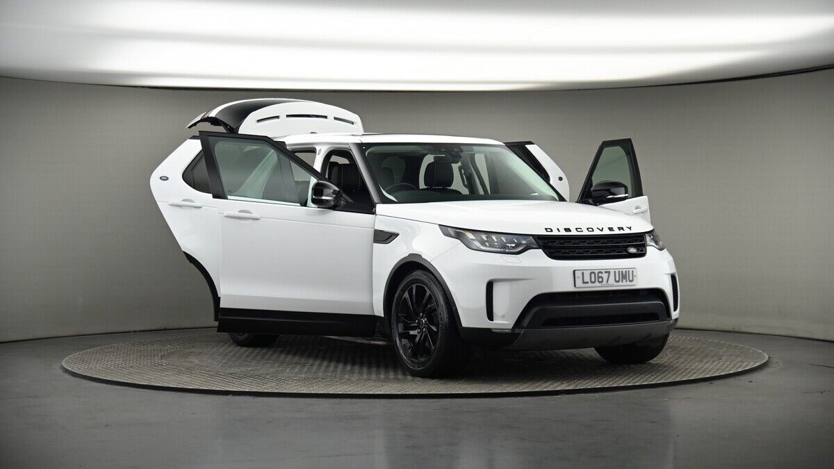 More views of Land Rover Discovery