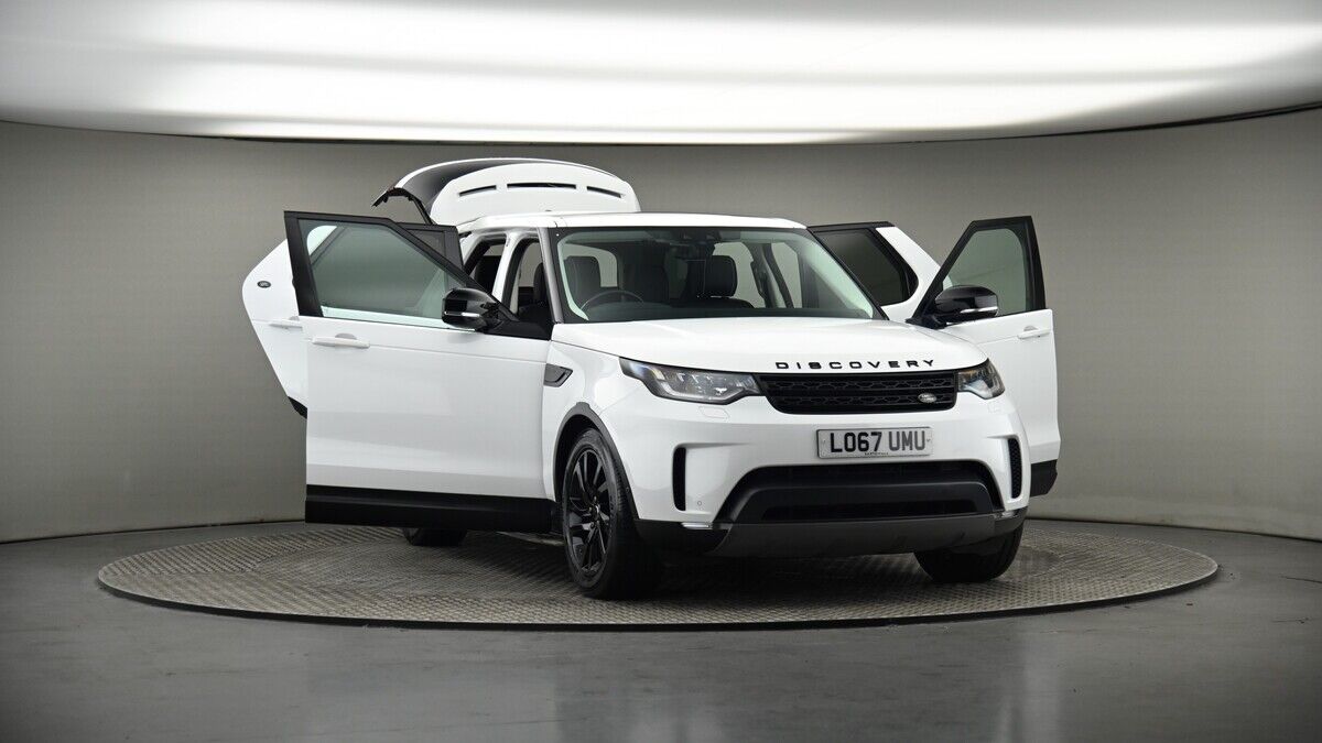 More views of Land Rover Discovery