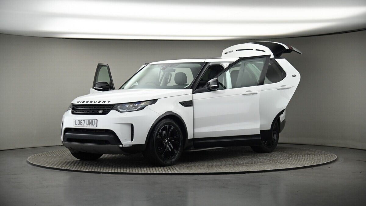 More views of Land Rover Discovery