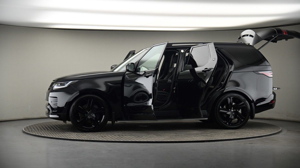 More views of Land Rover Discovery
