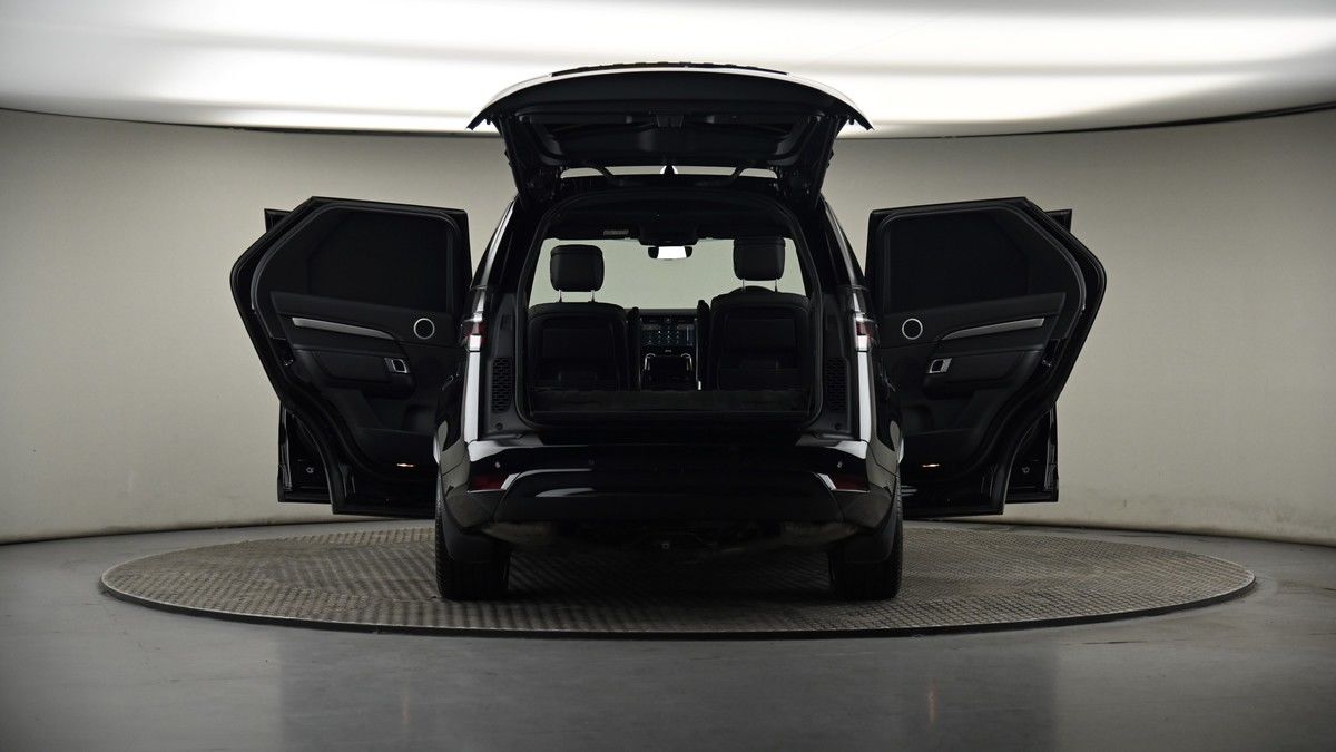 More views of Land Rover Discovery