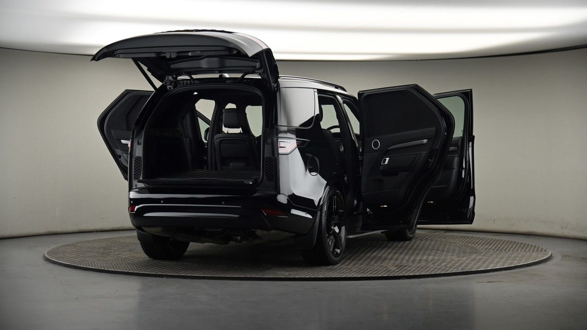 More views of Land Rover Discovery