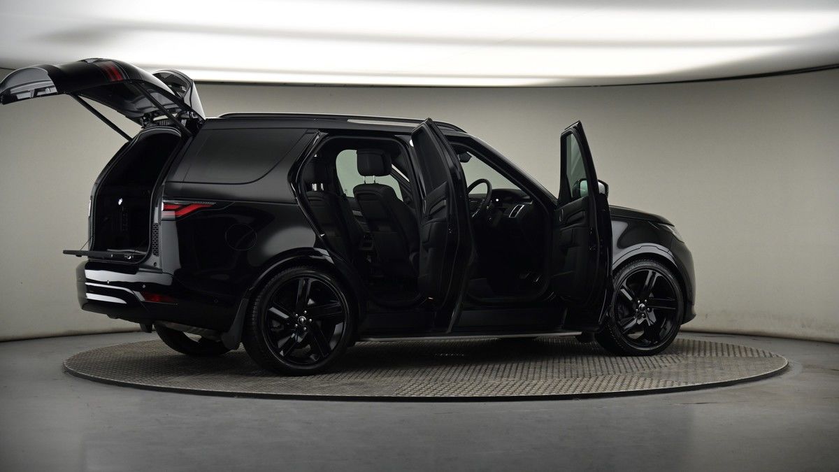 More views of Land Rover Discovery