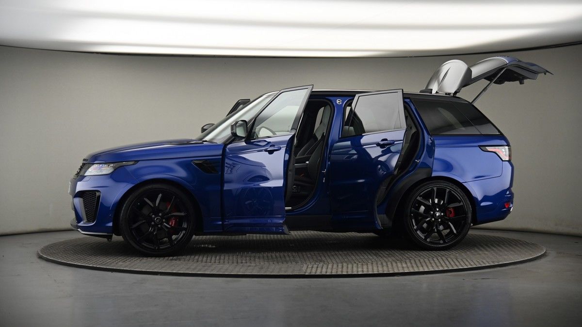 More views of Land Rover Range Rover Sport