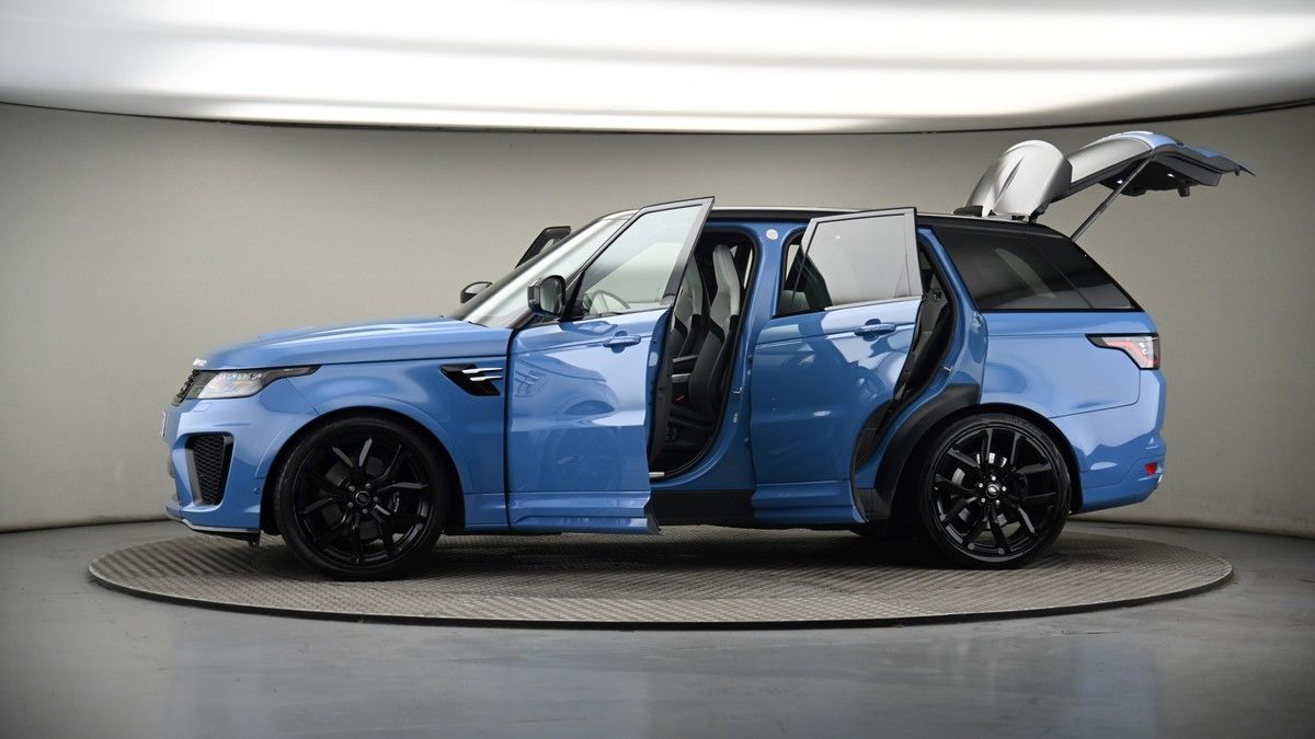 More views of Land Rover Range Rover Sport