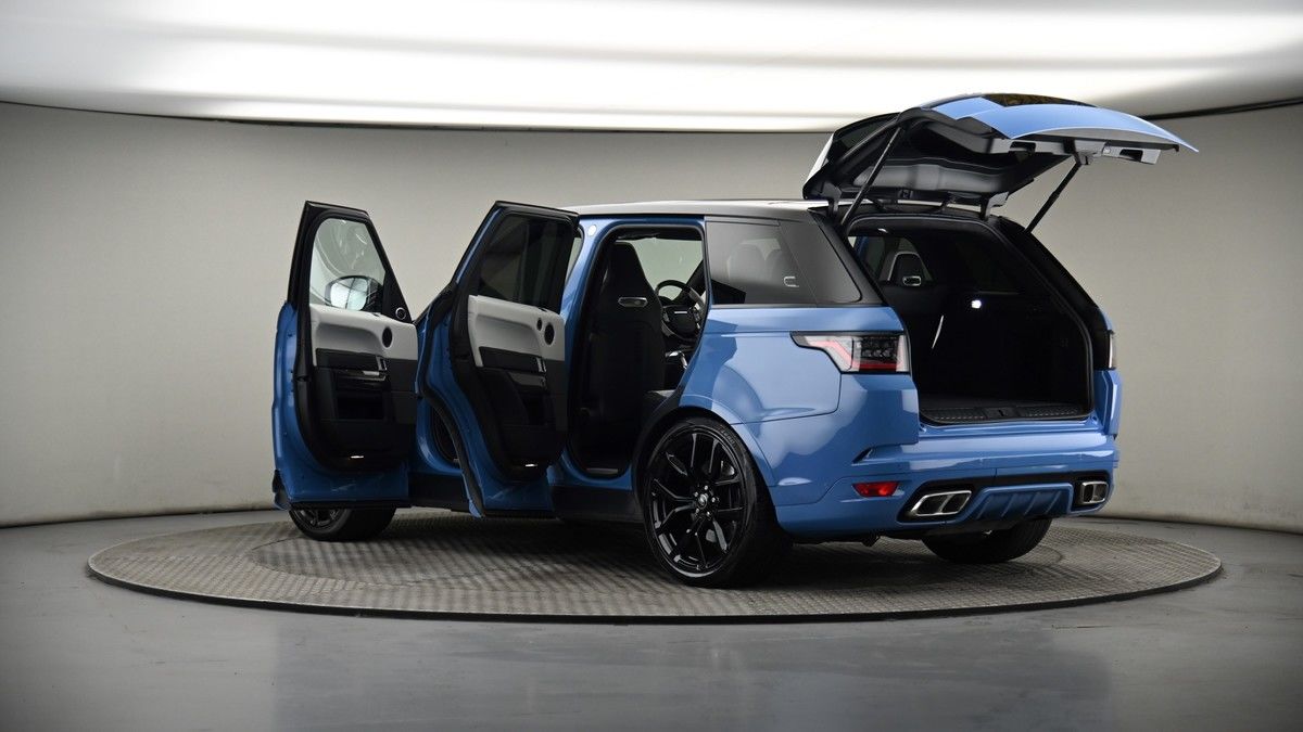 More views of Land Rover Range Rover Sport
