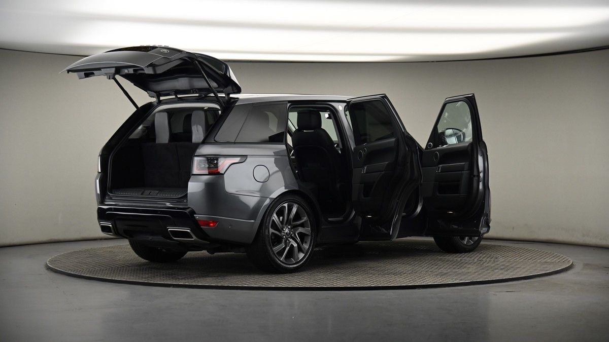 More views of Land Rover Range Rover Sport