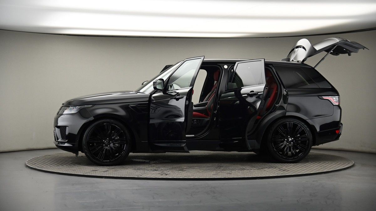 More views of Land Rover Range Rover Sport