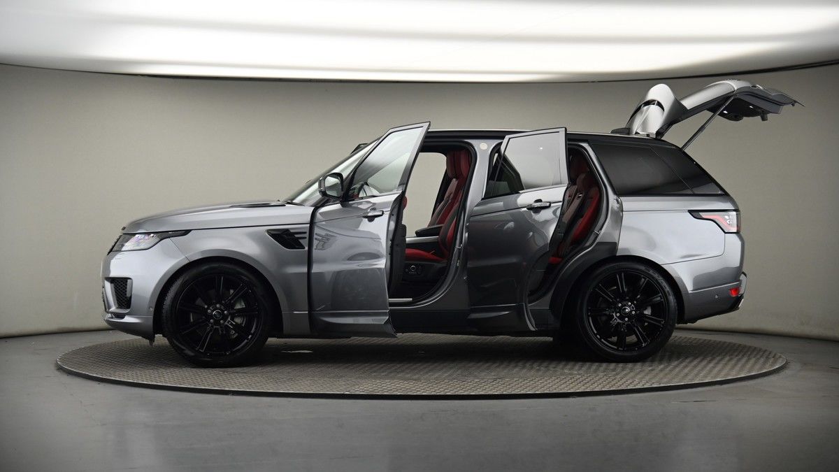 More views of Land Rover Range Rover Sport