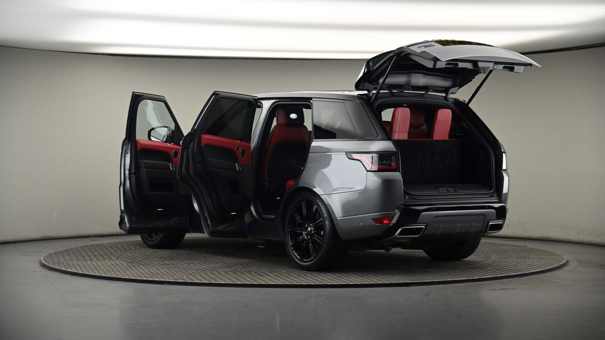 More views of Land Rover Range Rover Sport