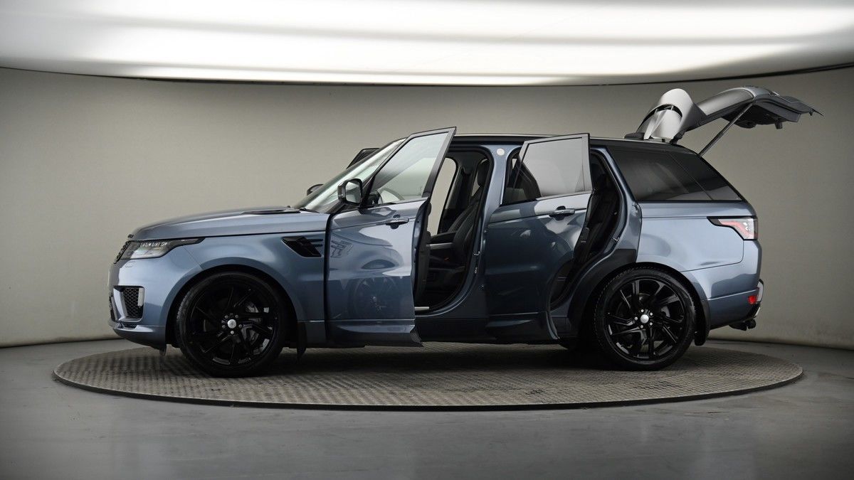 More views of Land Rover Range Rover Sport